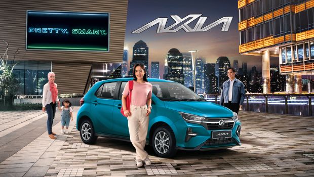 Poster Perodua: Kenali Axia dengan lebih dekat